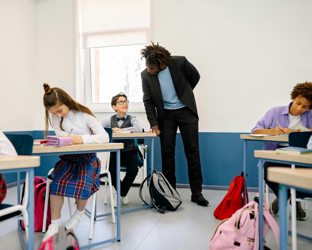Group Tutoring, Private Tutoring, or DIY Prep: Which is Better For You?